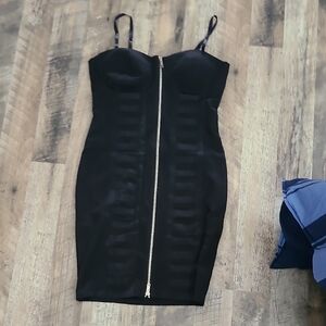 Elegant Black Zipper Dress